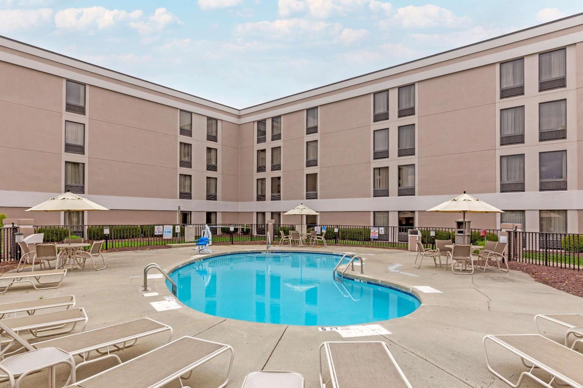 Comfort Inn University Durham - Chapel Hill Extérieur photo